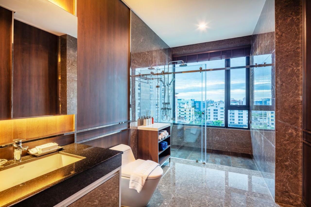 The Grand Sala Thai Bangkok Exterior photo